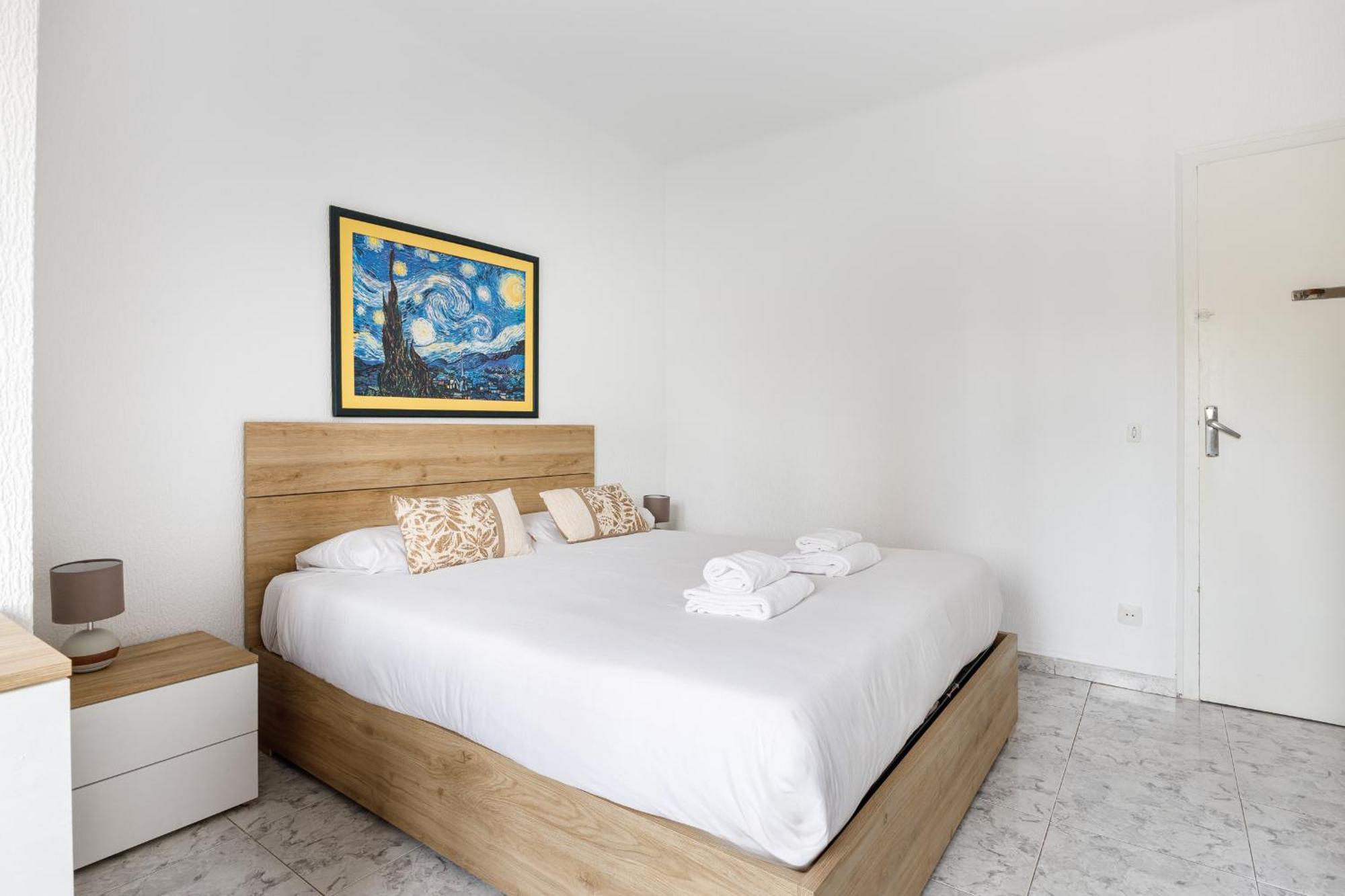 Besos - Bright Apartment Close To Congress & Port Sant Adrià de Besòs Esterno foto